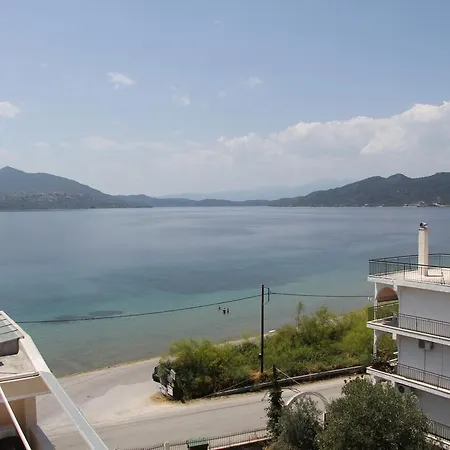 Valkaniotis Διαμέρισμα Λουτρά Αιδηψού